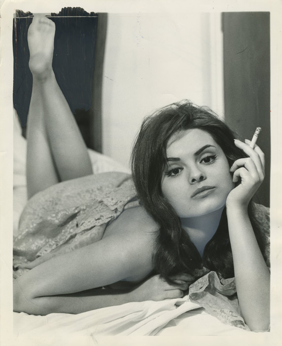mod09a.jpg - 1963 publicity photo
