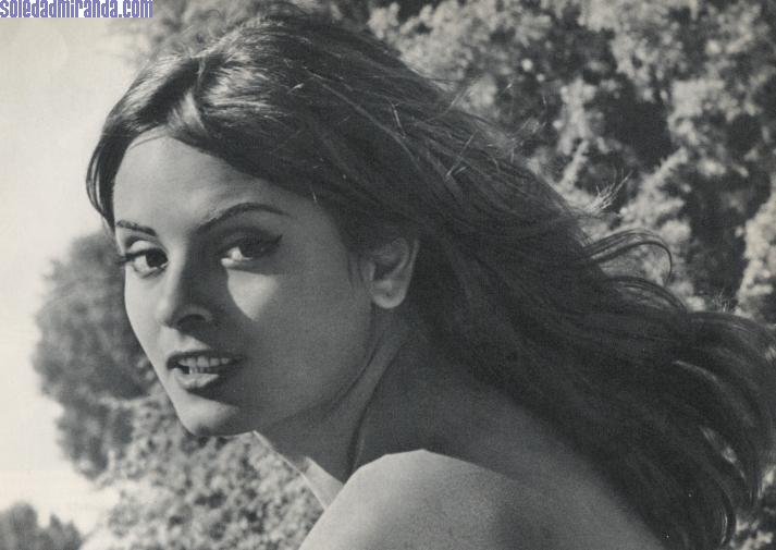 mod11.jpg - Mundo Hispanico, November 1963
