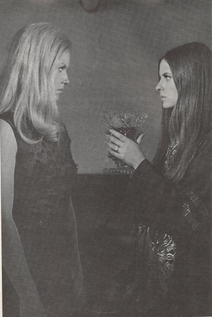 032still.jpg - Vampyros Lesbos still
